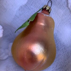 A beautiful Christmas ornament that was lovely on your tree